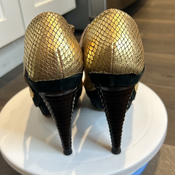 FINSK Platform Gold Faux Snakeskin Open Toe Stiletto Heels size Made in Italy - Picture 11 of 17